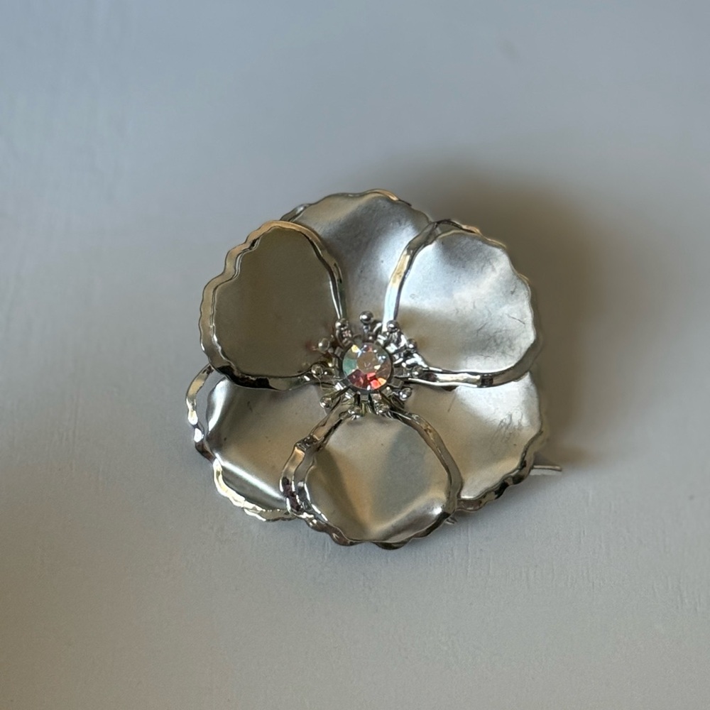 Silver Floral Brooch